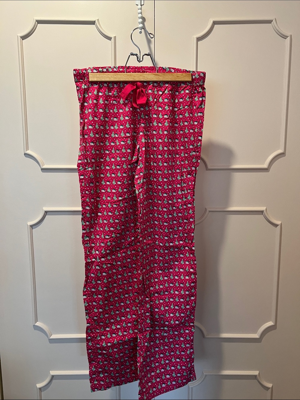 Vineyard Vines women’s Bright Pink Printed Jogger Pajama Pants